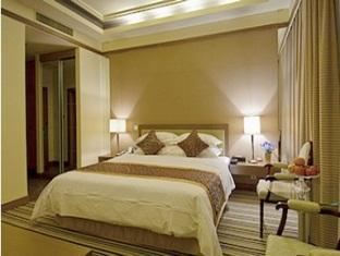 Qingdao Golden Mountain Resort Hotel Exterior photo